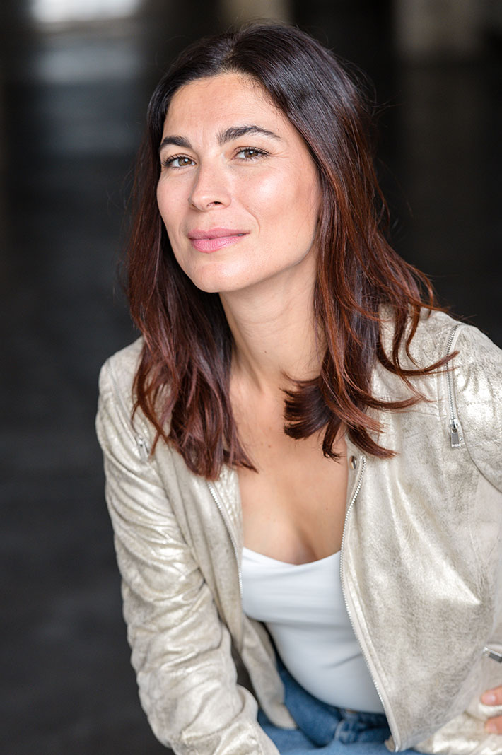 Book photo d'Aurelie Aloy fait à Marseille par ulrike monso